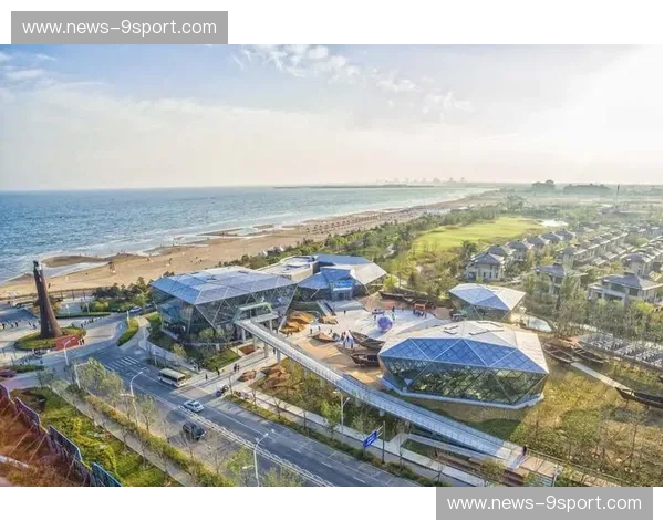 蔚蓝海岸的绿野仙踪：尼斯与圣埃蒂安的法式风情对决